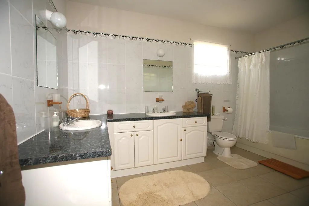 Palm Paradise Guest House And Apartments 4*, Derricks Barbados